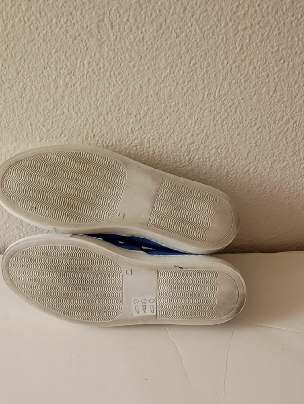 Common Projects Suede Slip-on Sneakers sz 35 Made In Italy - Picture 8 of 10